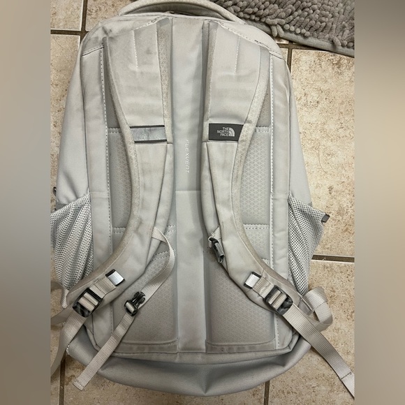 north face backpack - Picture 2 of 7